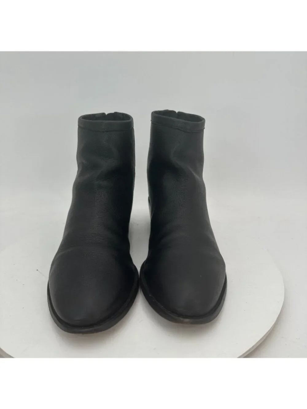 Loeffler Randall Women Size 7.5B Black Leather Back Zip Ankle Low Heel Boot - Picture 2 of 11